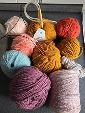 Set Konvolut Wolle  Ca 500 gr  2 Rundstricknadeln