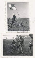 2 Fotos Soldaten der Wehrmacht am Richtkreis Entfernungsmesser auf einem TrÜbPl