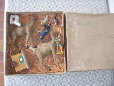 alte antike Krippenfiguren, 2 Kamele mit Führer, Schafe, Wagen ca. 16 cm