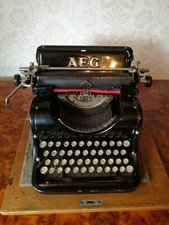 alte AEG Schreibmaschine