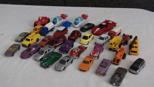 Konvolut mit modellautos - mit, 1:64