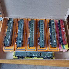 Eilzugwagen grün DR in OVP