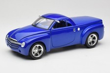 531612 Chevrolet SSR Concept Blue Maisto 1/18