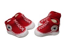4 Stück zwei Paar Converse All Star Baby Chucks Rot Weiß Socken 0-6 Monate Baby