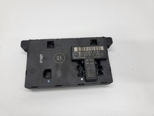 Mercedes W203 - Türsteuergerät Steuergerät Tür vorne links 2038206326 (30)