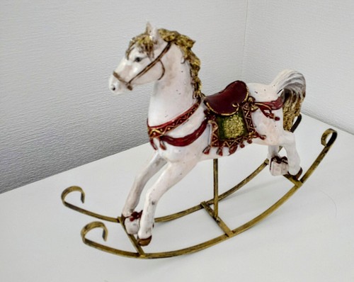 Schaukelpferd nostalgisch - schaukelpferd,