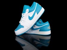 NIKE AIR JORDAN 1 LOW