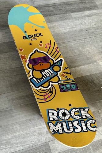 Duck with rock - go,