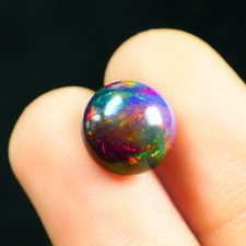 4,10 ct runder schwarzer Opal