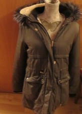 SJ toller Parka Anorak Kapuze Primark / Fell  Besatz Gr. M gefüttert Fell