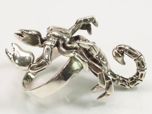 Ring skorpion mit beweglichen - skorpion,