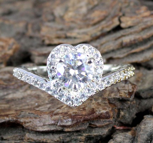 Karat weißer diamant - 1,05,