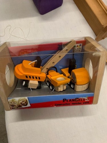 Baufahrzeuge von plantoys