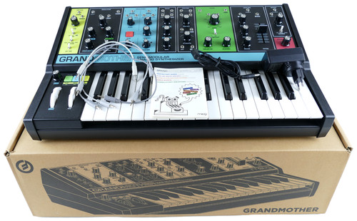 Moog grandmother synthesizer - moog,