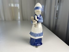 Porzellan Figur Mädchen 24 cm