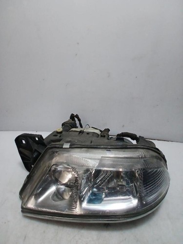 60670891 scheinwerfer links