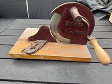 Deutsche manuelle Schneidemaschine, „Rotunda“, Brotschneidemaschine Mechanisch