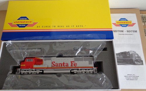 Athearn g6139 sd70m santa - athearn, sd70m,