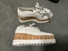 Elegante Schuhe mit Hohem