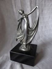Tänzerin - Kühlerfigur/Skulptur auf Marmorsockel - car mascot, hood ornament