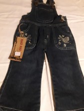 Bestickte süsse Mädchen