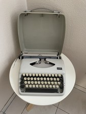 Adler Tippa  Reise Schreibmaschine mit Koffer/ Vintage von 1960er