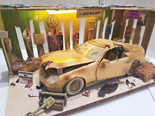 Vergessene Autowelt - Werkstatt beleuchtet Mercedes-Benz 230 SLK R170  1:18