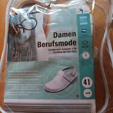 Weiße Gesundheitsschuhe für