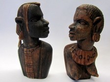 2 afrikanische Büsten