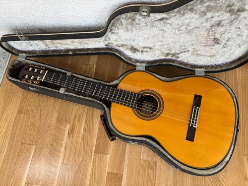 Classical guitar hiroshi - classical,