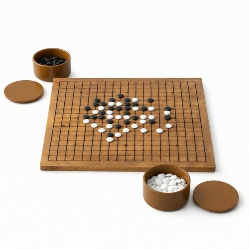 Spielbrett aus holz mit - go,