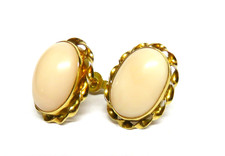 Elegante 750 Gold Ohrstecker mit Engelshaut Koralle - Italien