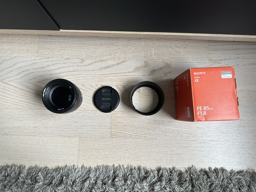 Sony sel85f18 85mm 8 - sony,