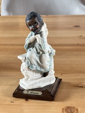 Porzellan Figur G.Armani 