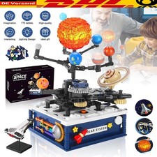 775 Teile Sonnensystem Modellbausatz mit LED Technik Konstruktion 8 Planeten Set