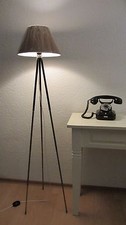graziöse Tripod Lampe