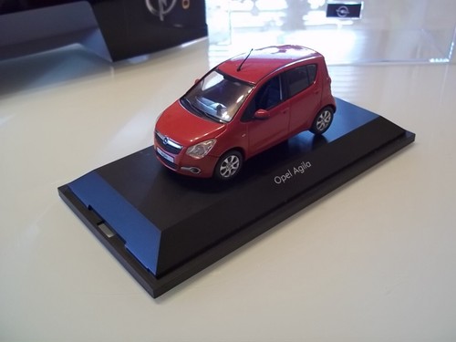 Opel agila magma rot - (b), *