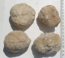 1 kg Quarzgeoden, 4 Stück