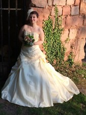 Luxus Spitze Brautkleid Hochzeitskleid Kleid Braut Schleppe