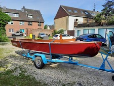 Segelboot- Klassische Jolle, 5 m mit Trailer/Anhänger (Tüv), Mast und Segel 