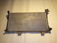 Lada Niva 1.7i Kühler