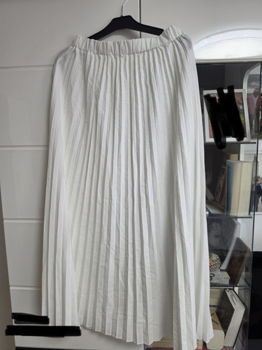 Weißer asymmetrischer