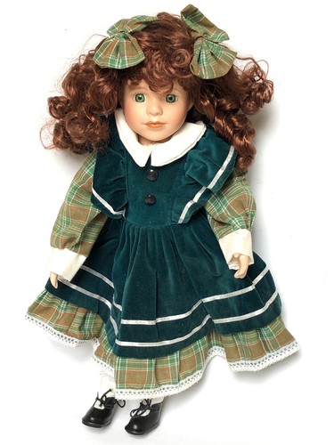Porzellanpuppe - ::,