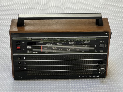 Selena b210 vintage radio - vintage,