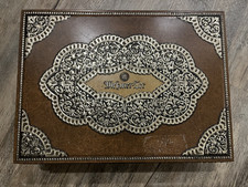 Große alte Blechdose