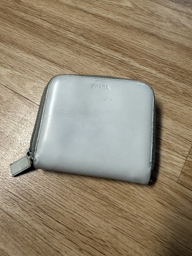 Prada zip wallet geldbeutel - prada,