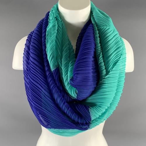 Pleats please issey miyake - pleats, by
