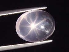 Sternrosenquarz 13,84 Ct. Oval