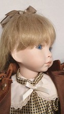 Porzellanpuppe "Emily" (446)