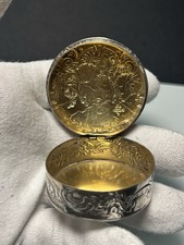 Silber Pillendose mit Darstellung Antik 19JH.